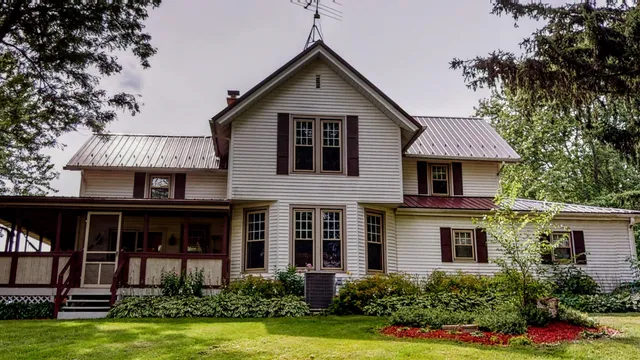 $698,900 | N7295 Manske Road, Milford, WI 53551