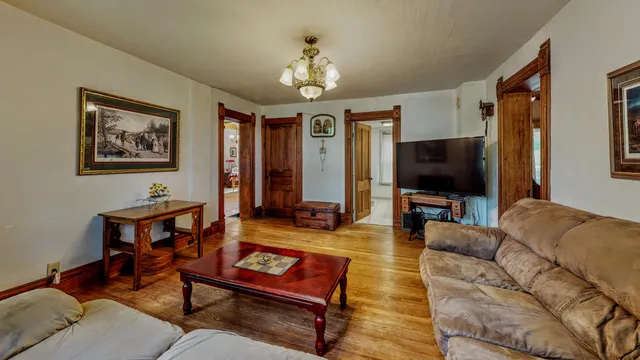 $698,900 | N7295 Manske Road, Milford, WI 53551