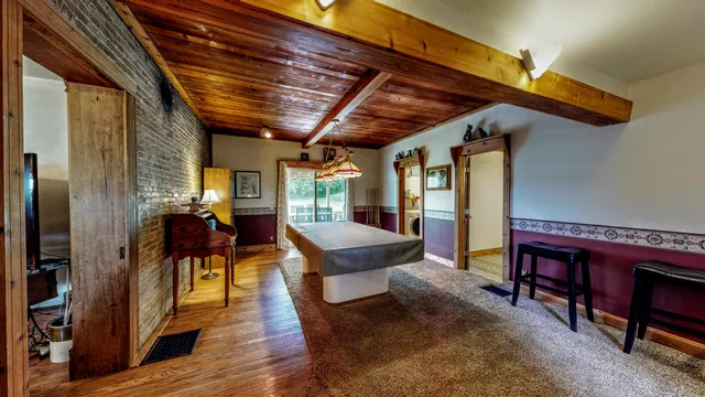 $698,900 | N7295 Manske Road, Milford, WI 53551