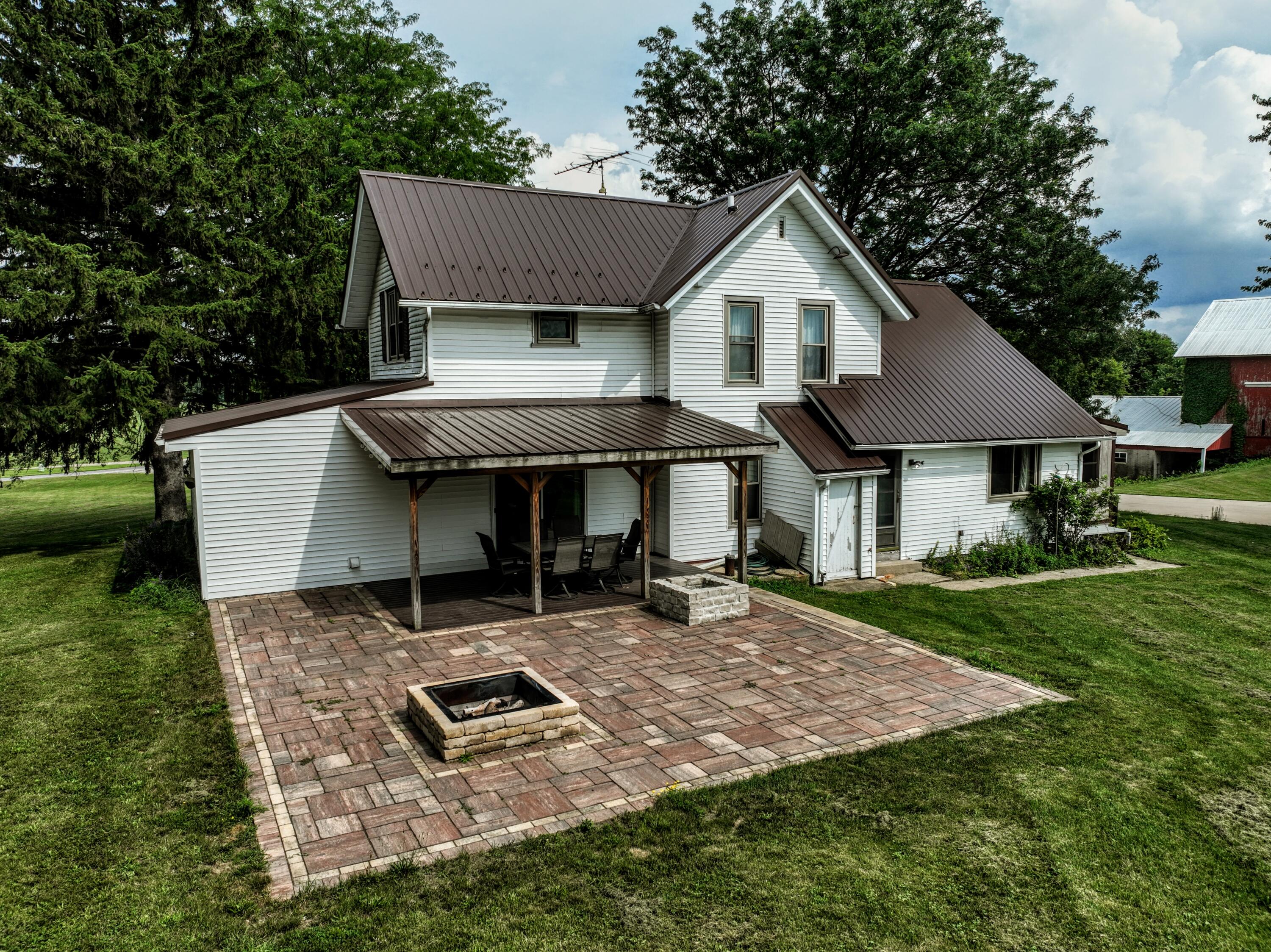 N7295 Manske Road Milford, WI 53551 - Photo 73 of 113 DJI_0810