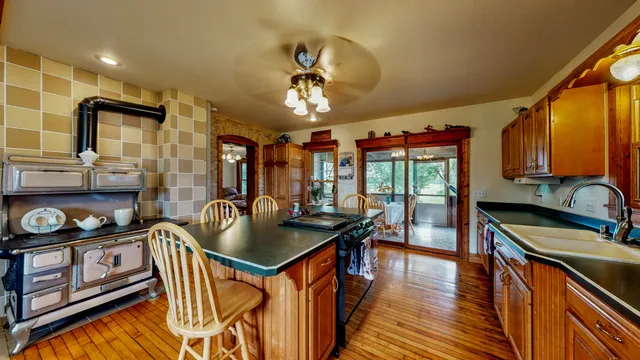 $698,900 | N7295 Manske Road, Milford, WI 53551