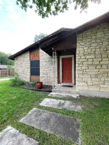 $1,625 | 3101 Matador Drive, Unit A, Austin, TX 78741