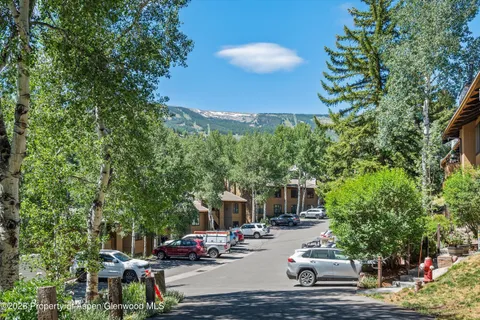 $830,000 | 35 Lower Woodbridge Road, Unit O155, Snowmass Village, CO 81615