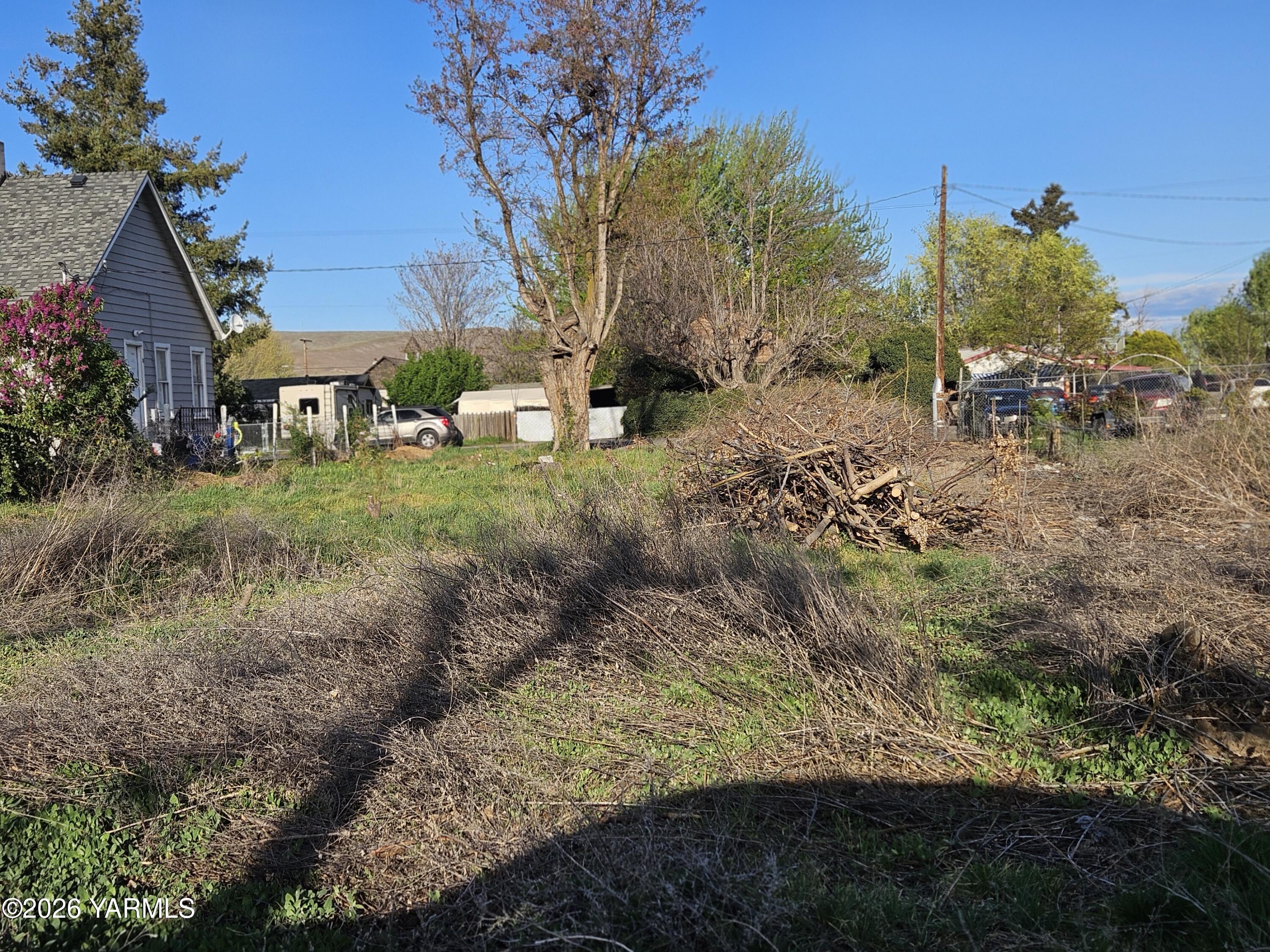 430 Main Street Parker, WA 98939 - Photo 2 of 5 1000017264