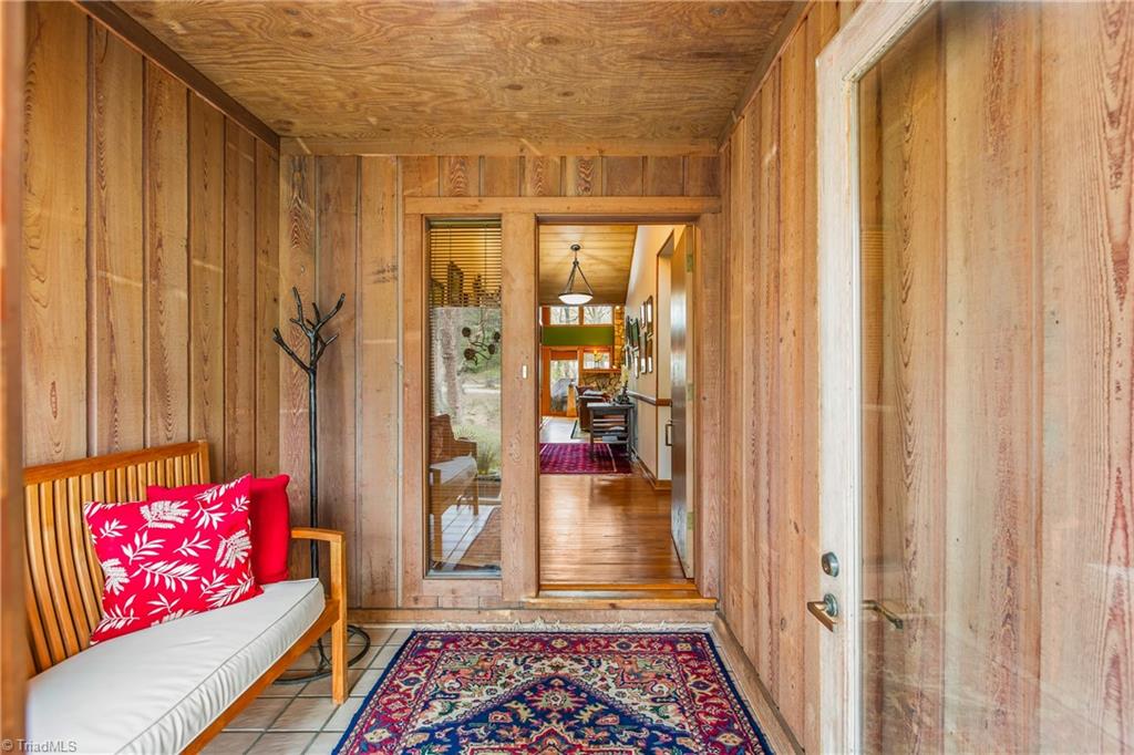 1007 Wickliff Avenue High Point, NC 27262 - Photo 6 of 47