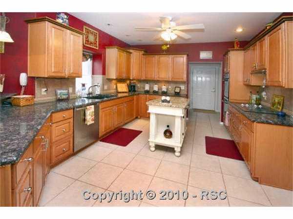 605 Struthers Loop Colorado Springs, CO 80921 - Photo 7 of 16 Gallery Image 7