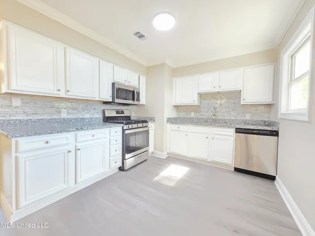 $194,900 | 16301 Trenton Drive, Biloxi, MS 39532