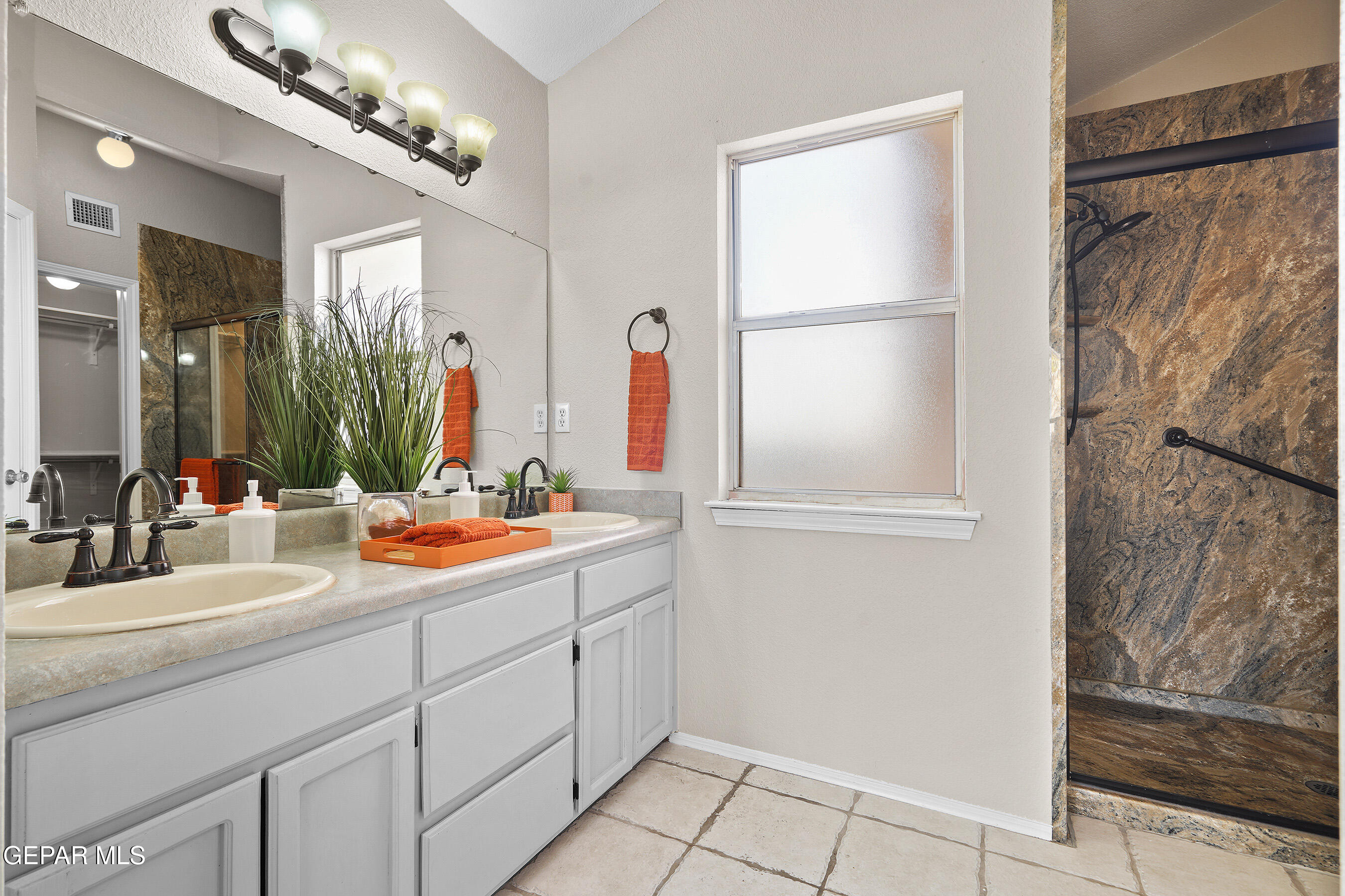 12084 Dos Rios Drive El Paso, TX 79936 - Photo 24 of 30 Dos Rios Edited-27