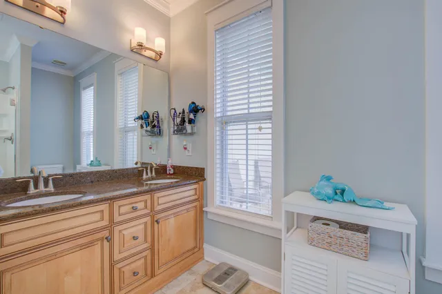 $875,000 | 214 Clouter Creek Drive, Charleston, SC 29492