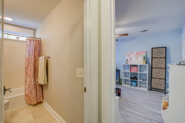 $875,000 | 214 Clouter Creek Drive, Charleston, SC 29492