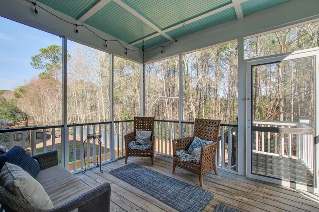 $875,000 | 214 Clouter Creek Drive, Charleston, SC 29492