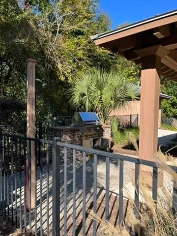 $875,000 | 214 Clouter Creek Drive, Charleston, SC 29492