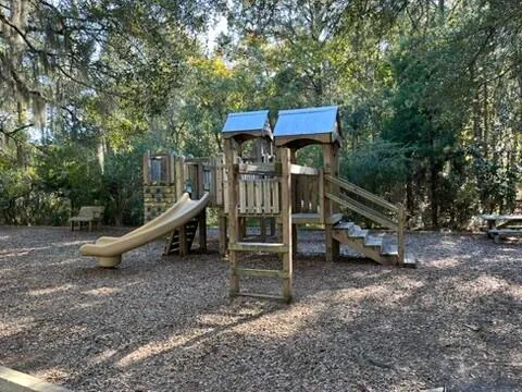 $875,000 | 214 Clouter Creek Drive, Charleston, SC 29492