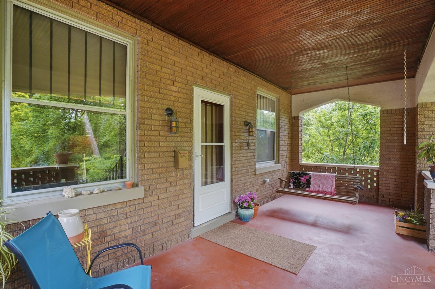 1336 Hill Crest Road Cincinnati, OH 45224 - Photo 6 of 42 Gallery Image 6