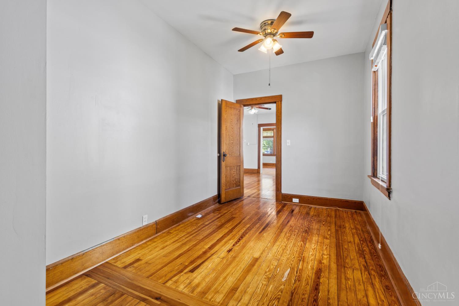 3403 Brotherton Road Cincinnati, OH 45209 - Photo 18 of 25