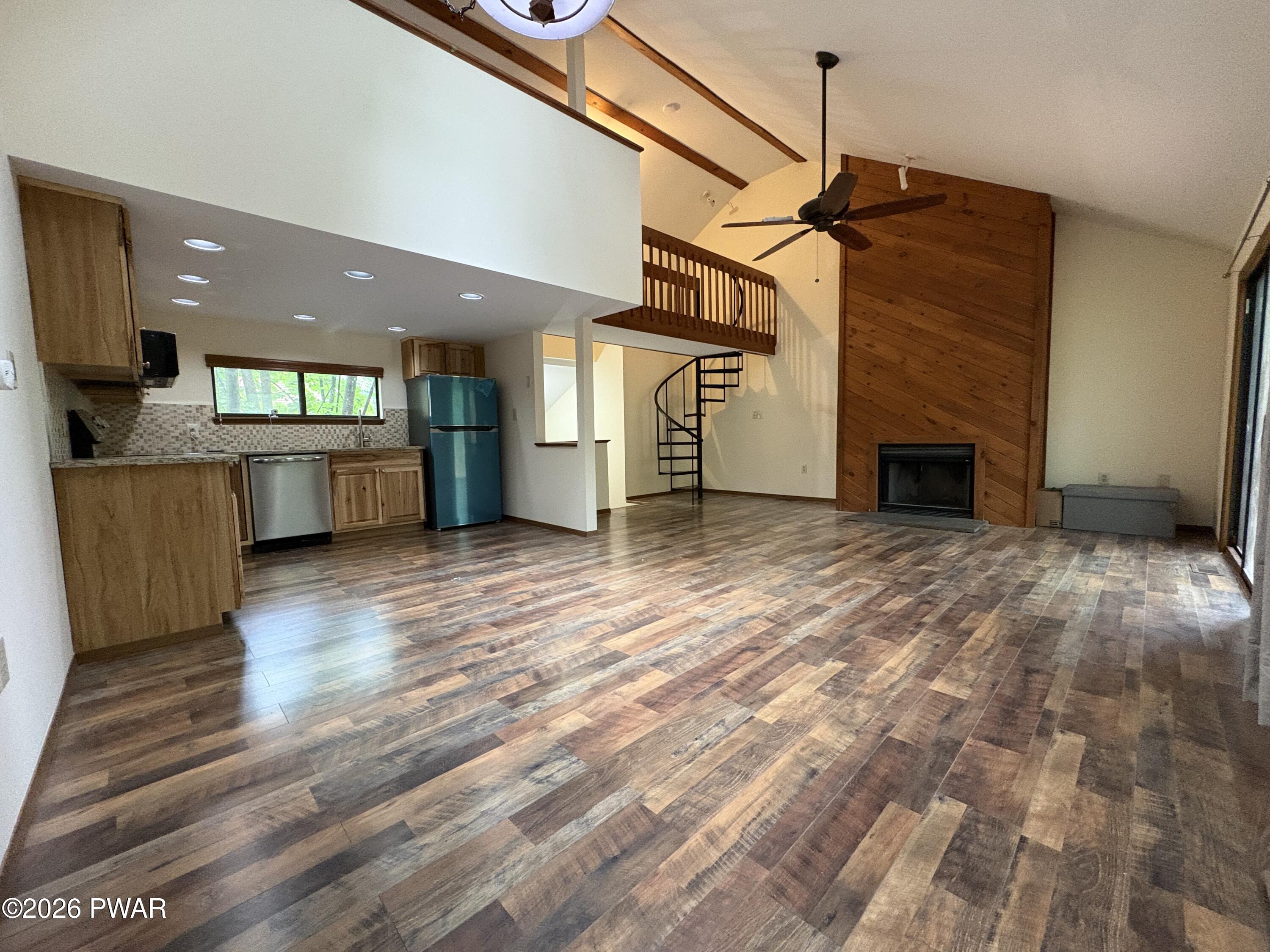159 Stream Court Bushkill, PA 18324 - Photo 4 of 25