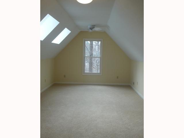 8057 Sargent Ridge Indianapolis, IN 46256 - Photo 9 of 12 Gallery Image 9