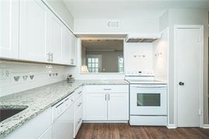 3091 Colonial Way, Unit F2 Atlanta, GA 30341 - Photo 5 of 13