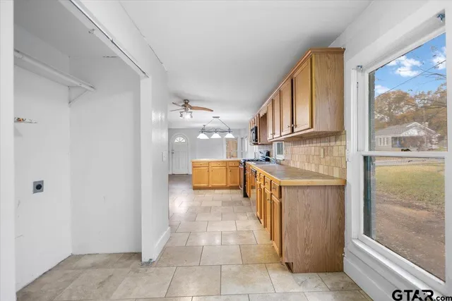 $235,000 | 832 South Bois D Arc Avenue, Tyler, TX 75701