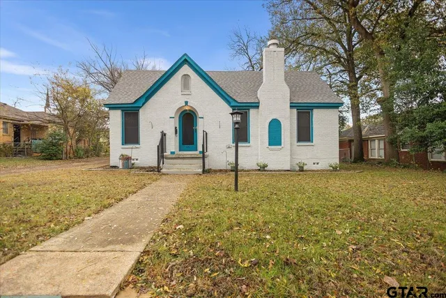 $235,000 | 832 South Bois D Arc Avenue, Tyler, TX 75701