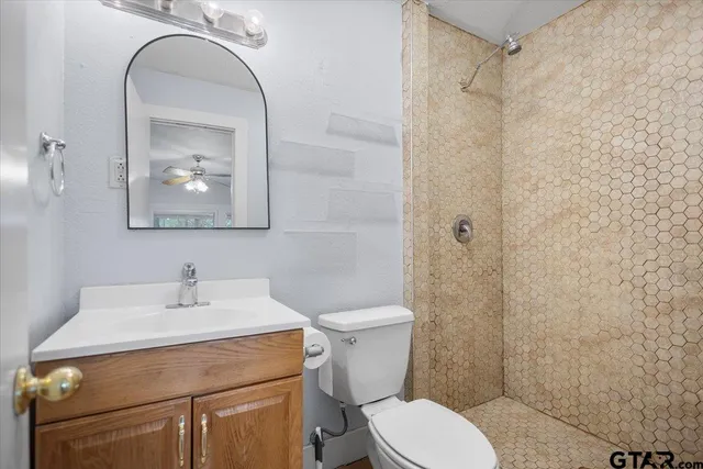 $235,000 | 832 South Bois D Arc Avenue, Tyler, TX 75701