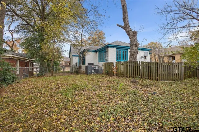 $235,000 | 832 South Bois D Arc Avenue, Tyler, TX 75701