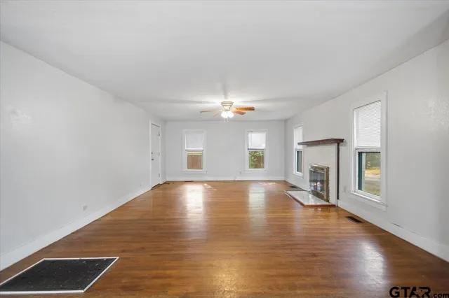 $235,000 | 832 South Bois D Arc Avenue, Tyler, TX 75701