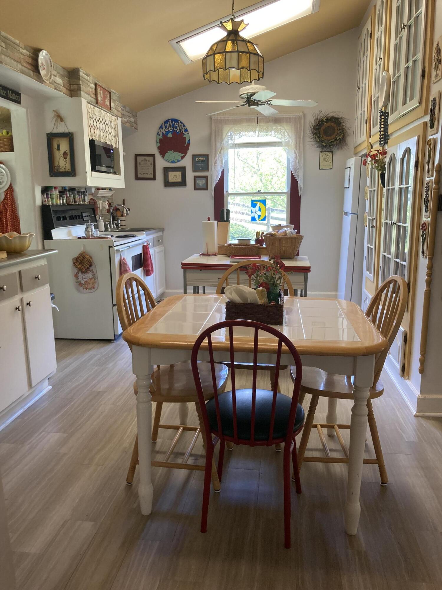 1000 Lebanon Road Frankfort, KY 40601 - Photo 16 of 55 Kitchen