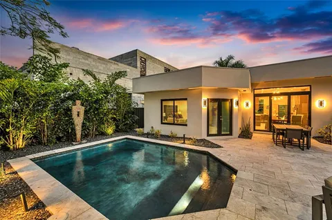 $1,595,000 | 309 Northeast 21st Court, Wilton Manors, FL 33305