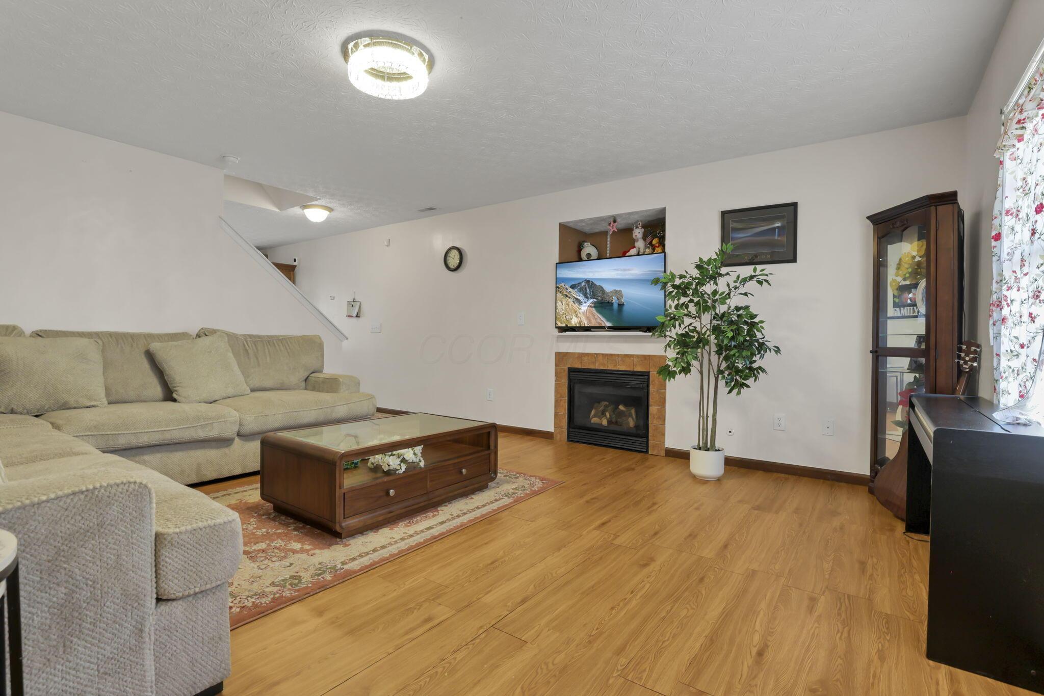 623 Rockets Street, Unit 145 Galloway, OH 43119 - Photo 5 of 28 5