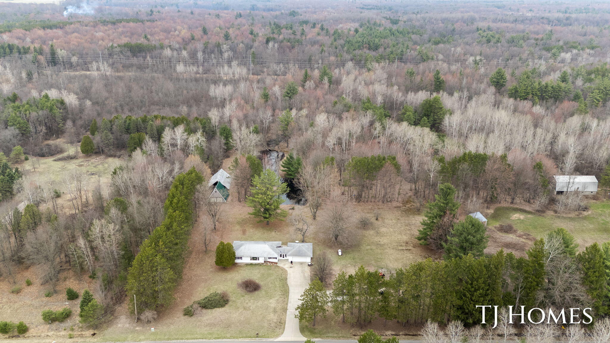 5818 East Sternberg Road Fruitport, MI 49415 - Photo 29 of 42 4-web-or-mls-5818 E Sternberg Rd aerial-
