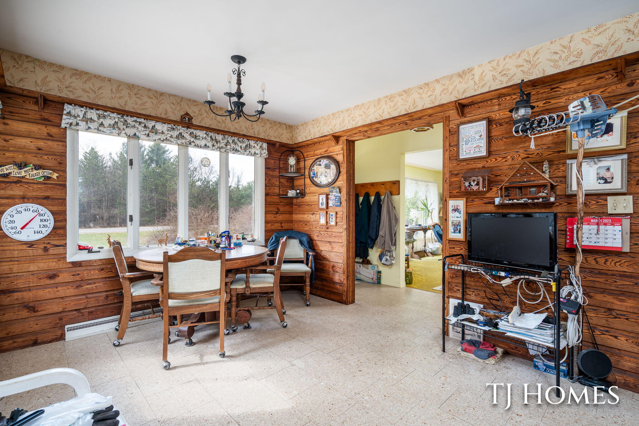 5818 East Sternberg Road Fruitport, MI 49415 - Photo 9 of 42 25-web-or-mls-5818 E Sternberg Rd-18