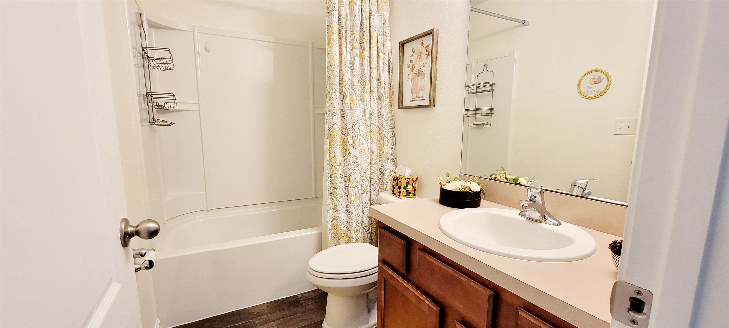 82 Whitland Way St. Augustine, FL 32086 - Photo 16 of 24 a bathroom with a sink toilet and shower