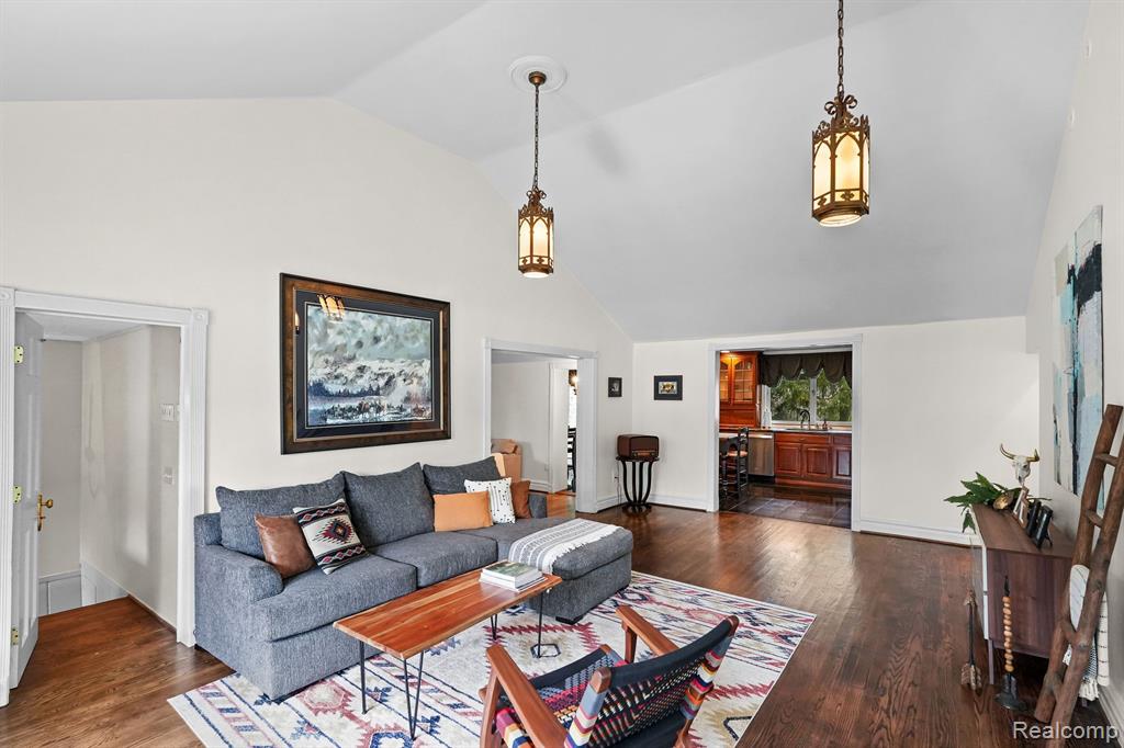 5560 Franklin Road Bloomfield Hills, MI 48301 - Photo 4 of 55 Gallery Image 4