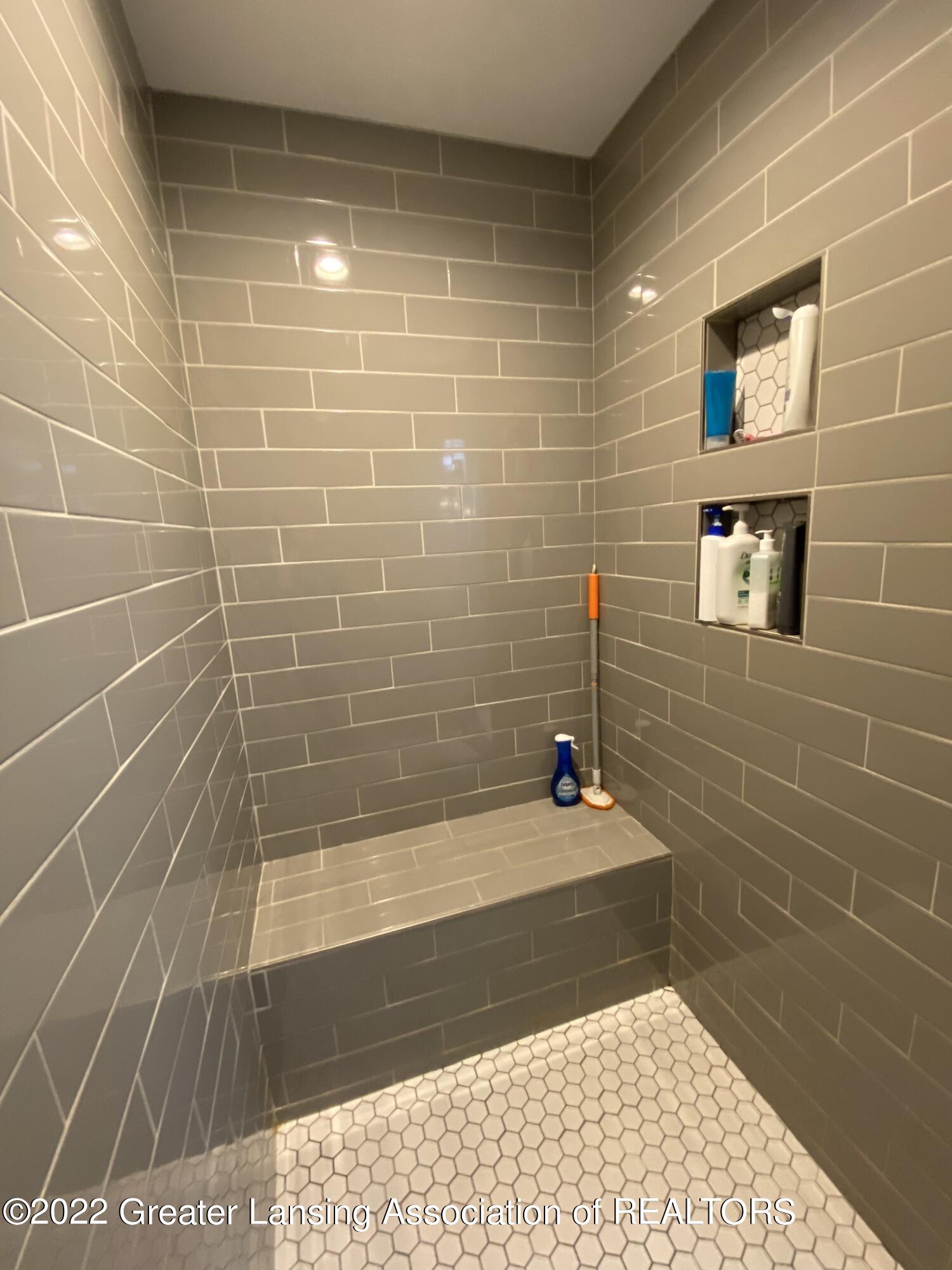 2230 Haslett Road East Lansing, MI 48823 - Photo 16 of 21 IMG_8708