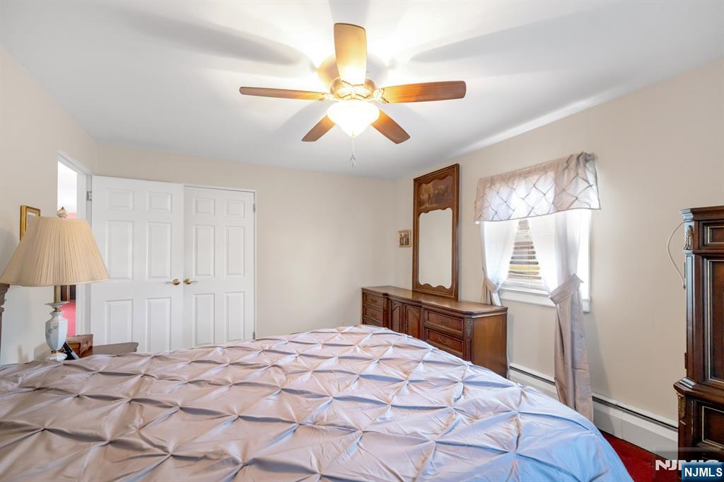 704 Evans Street Paramus, NJ 07652 - Photo 19 of 21