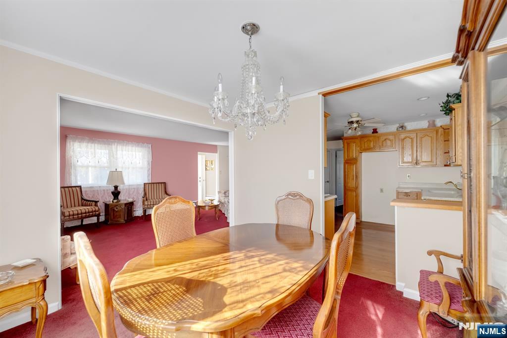704 Evans Street Paramus, NJ 07652 - Photo 9 of 21