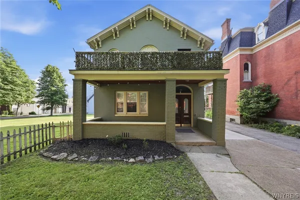 $399,999 | 64 Prospect Avenue, Buffalo, NY 14201