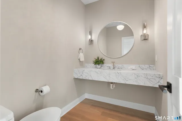 $4,899,000 | 10 Tierney Lane, Westport, CT 06880