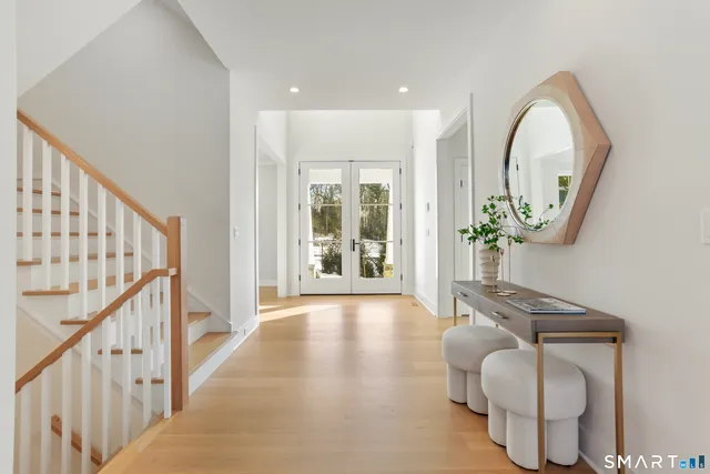 $4,899,000 | 10 Tierney Lane, Westport, CT 06880