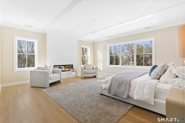 $4,899,000 | 10 Tierney Lane, Westport, CT 06880