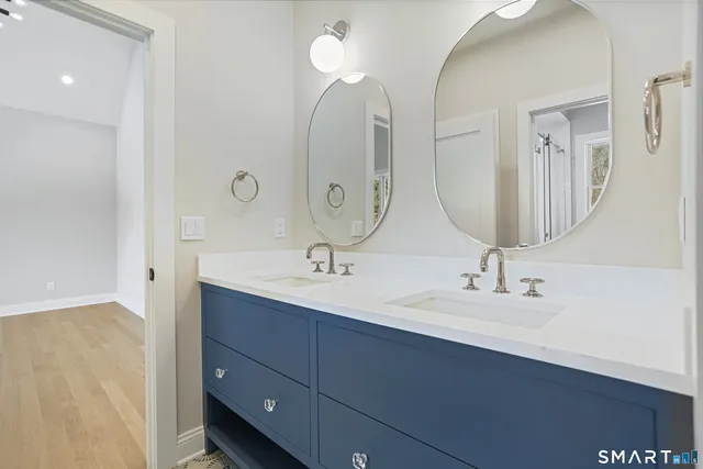 $4,899,000 | 10 Tierney Lane, Westport, CT 06880