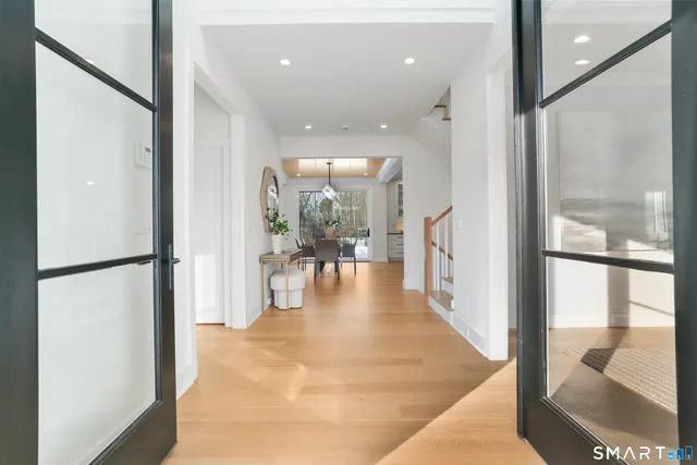 $4,899,000 | 10 Tierney Lane, Westport, CT 06880