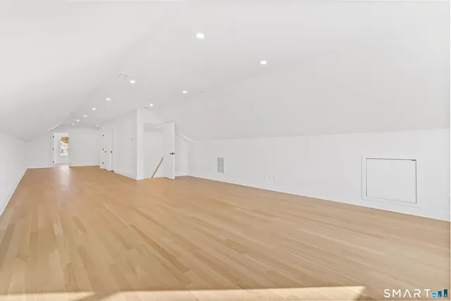 $4,899,000 | 10 Tierney Lane, Westport, CT 06880