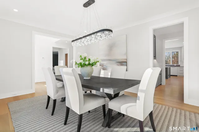 $4,899,000 | 10 Tierney Lane, Westport, CT 06880