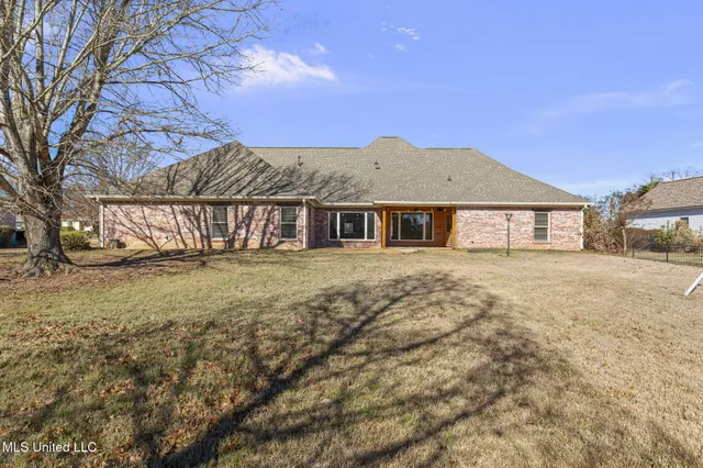 $665,000 | 155 Beaufort Circle, Madison, MS 39110
