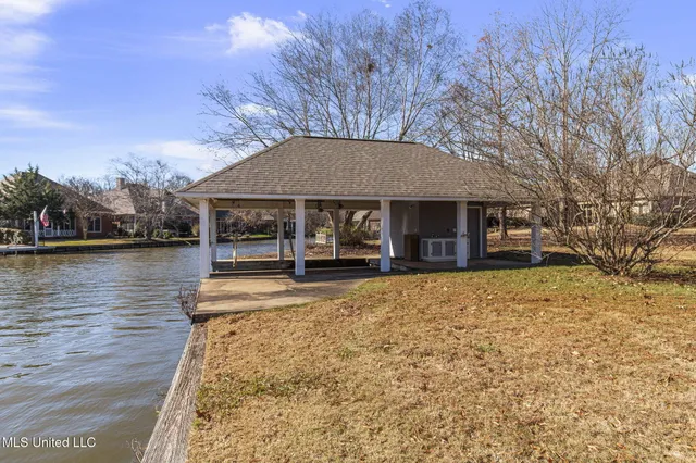 $665,000 | 155 Beaufort Circle, Madison, MS 39110