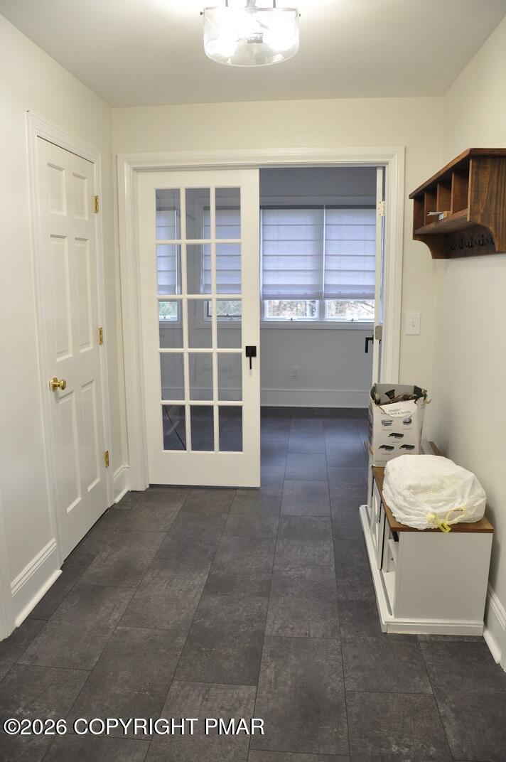 1642 Kunkletown Road Saylorsburg, PA 18353 - Photo 14 of 27 Main floor entry hallway
