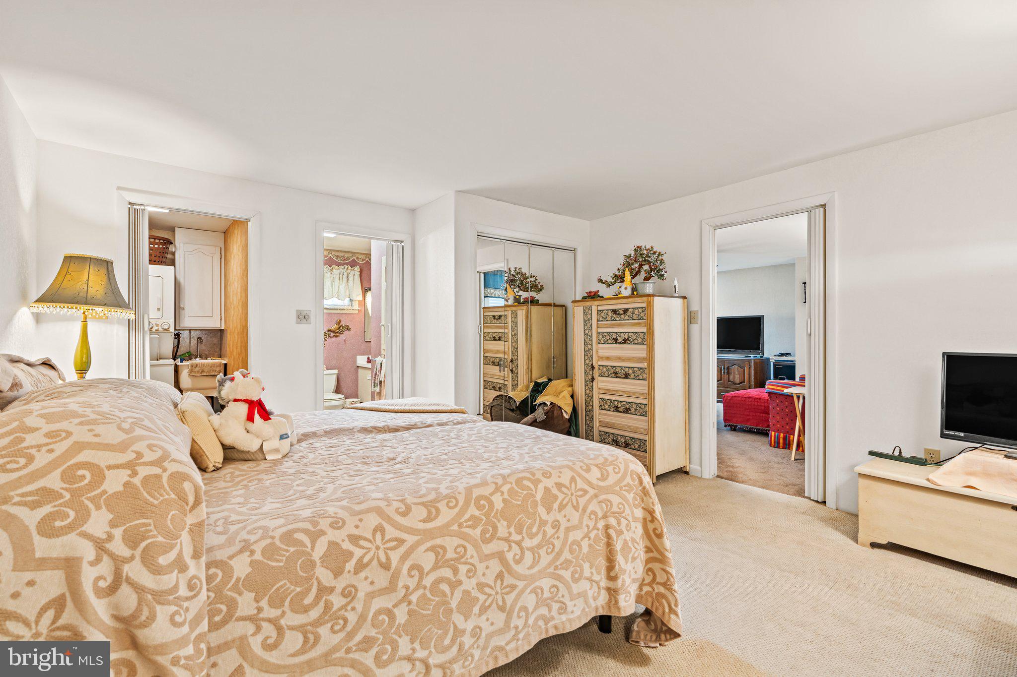 1080 Georgetown Road Paradise, PA 17562 - Photo 12 of 59 First floor bedroom