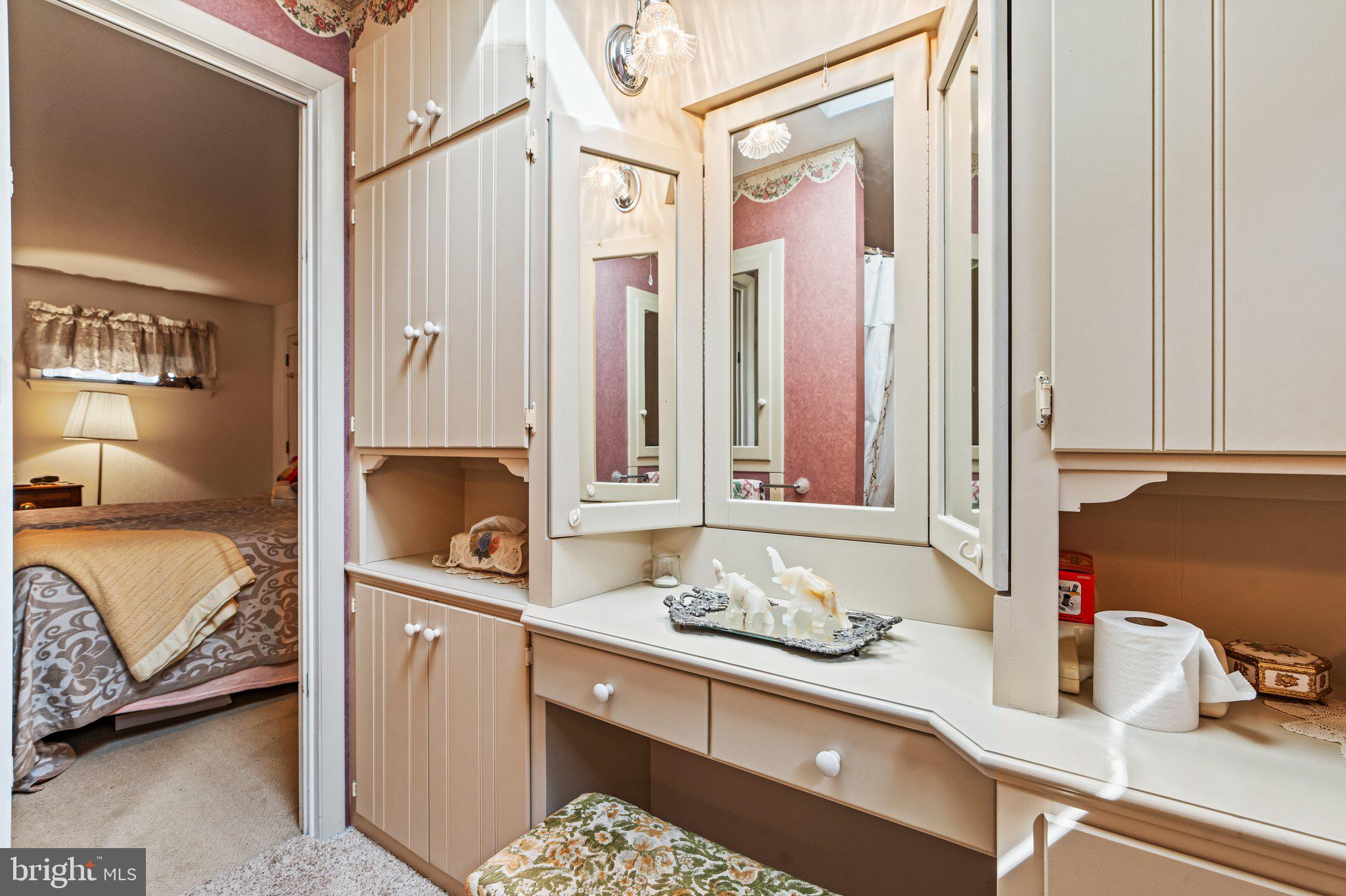 1080 Georgetown Road Paradise, PA 17562 - Photo 17 of 59 First floor bathroom